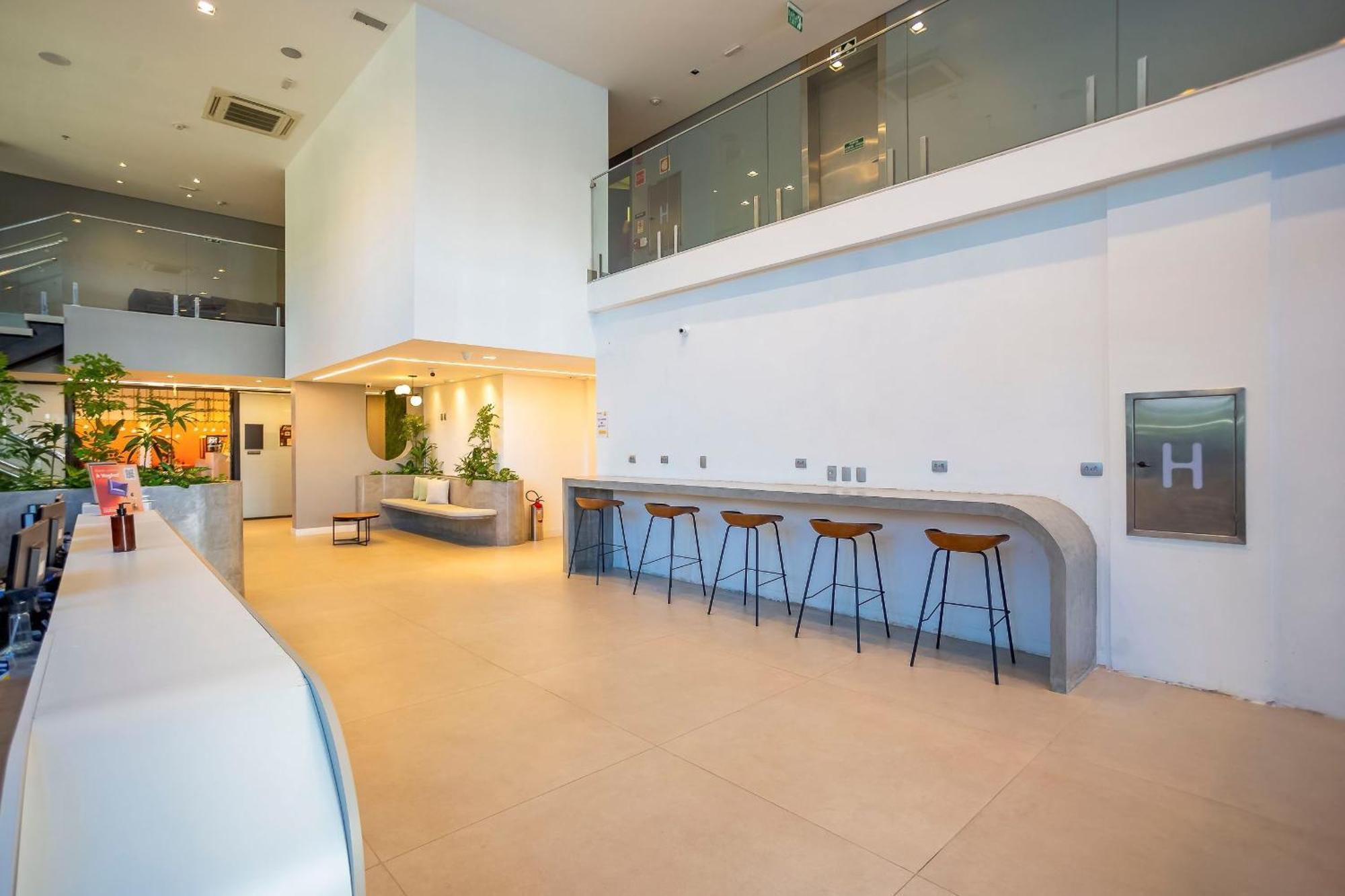 Helbor Batel Apartment